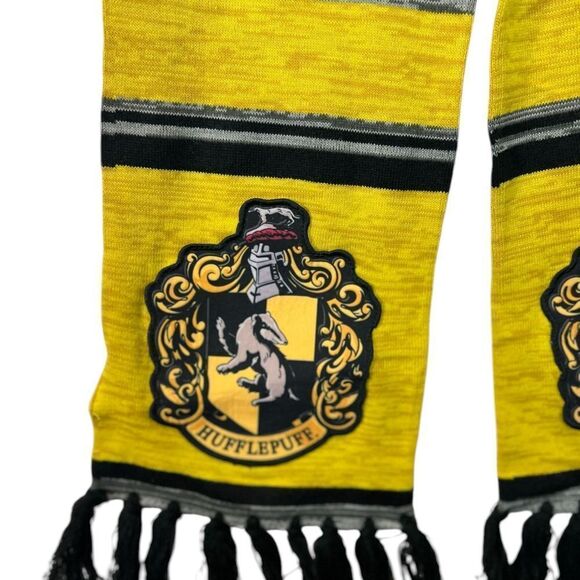 Wizarding World Of Harry Potter Hufflepuff Long Scarf fringe Harry Potter Long - Picture 4 of 11